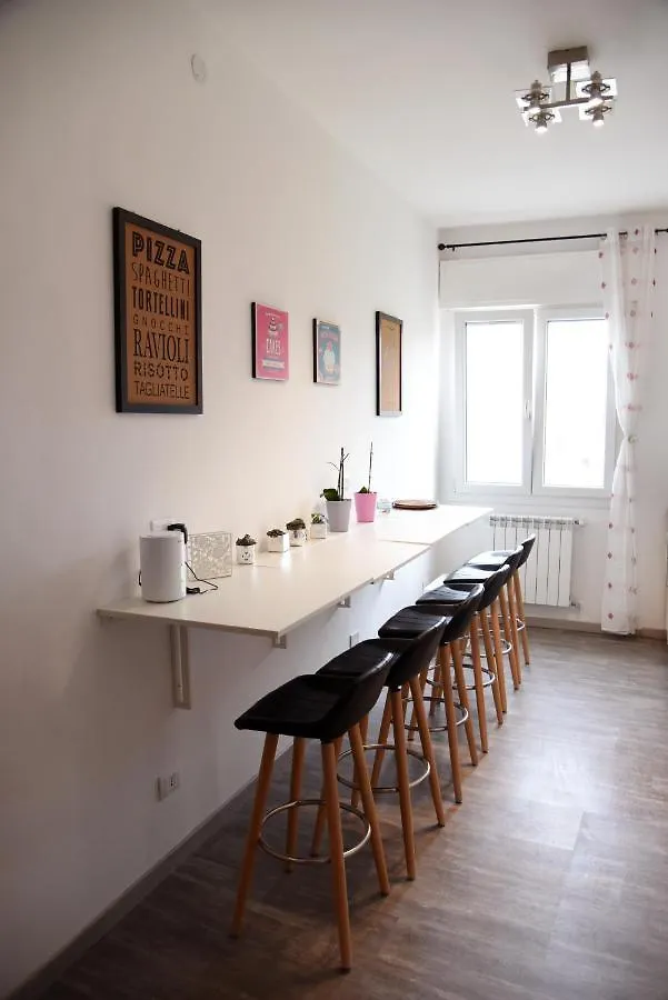 Pop Art House Near Venice Bed & Breakfast Mogliano Veneto 0*,  Italy